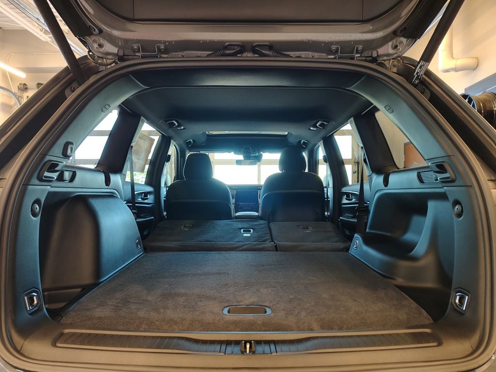 2027 Jeep Grand Cherokee Laredo X