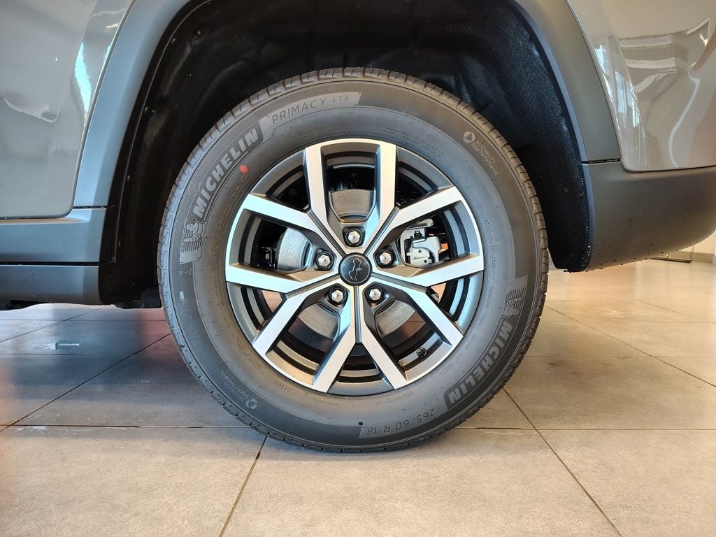 2027 Jeep Grand Cherokee Laredo X