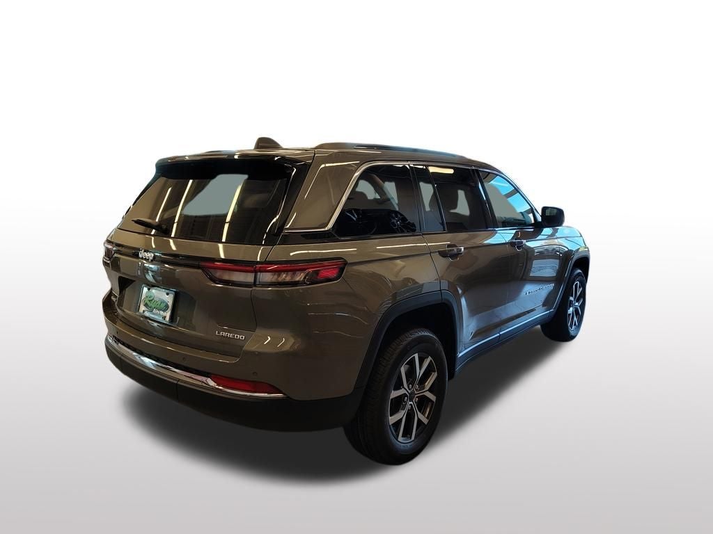 2027 Jeep Grand Cherokee Laredo X