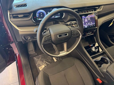 2025 Jeep Grand Cherokee Laredo X