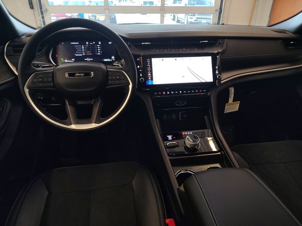 2026 Jeep Grand Cherokee Altitude