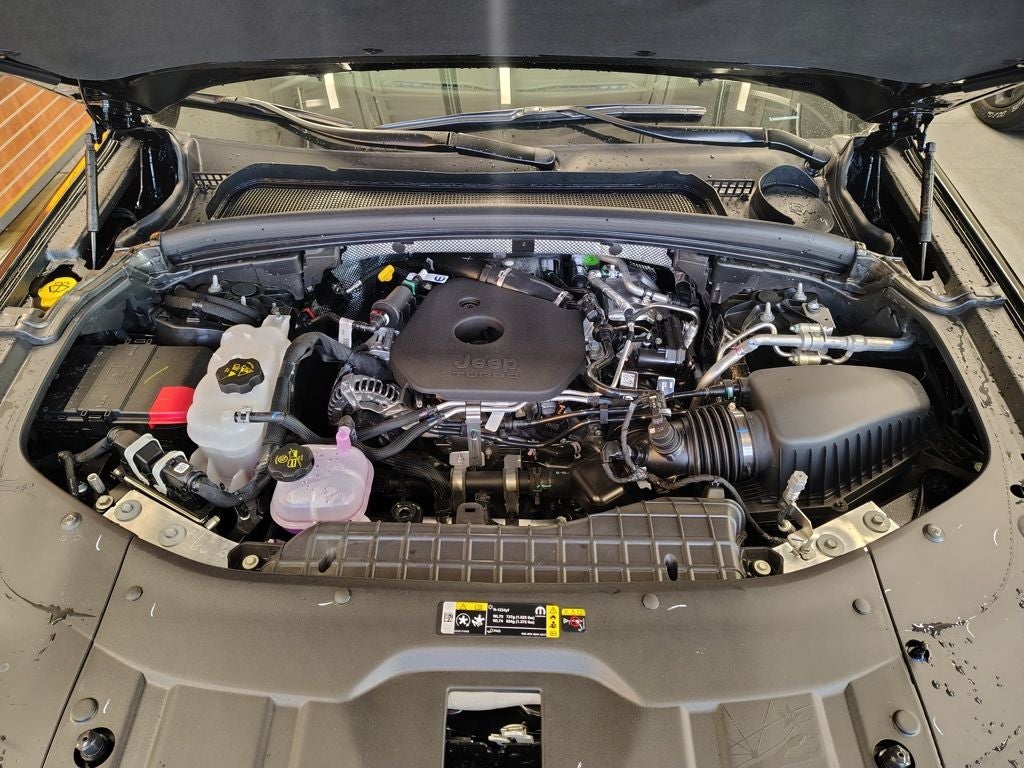 2026 Jeep Grand Cherokee Laredo