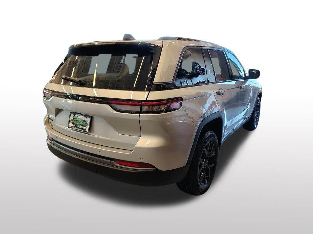 2026 Jeep Grand Cherokee Altitude