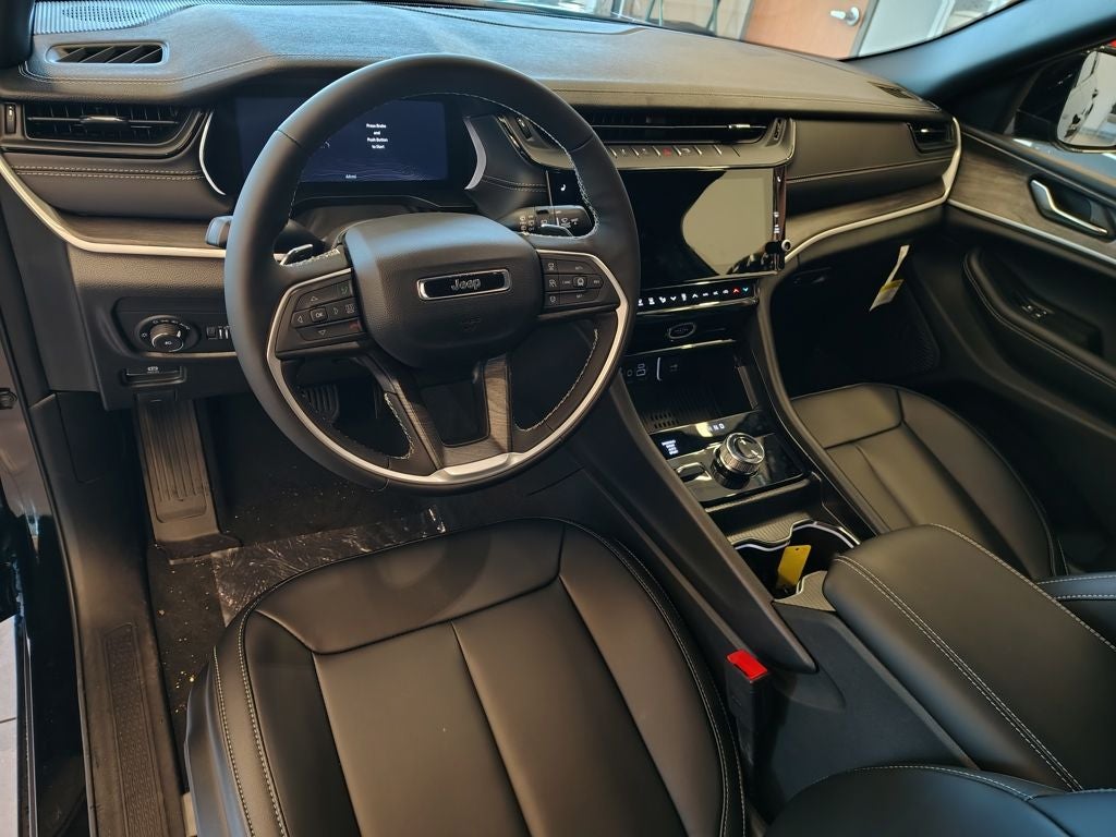 2027 Jeep Grand Cherokee Limited