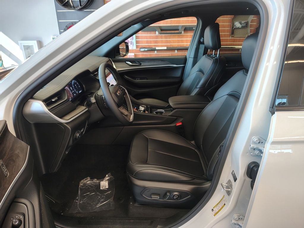 2026 Jeep Grand Cherokee Limited Altitude