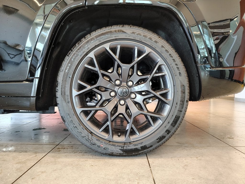 2027 Jeep Grand Cherokee Summit