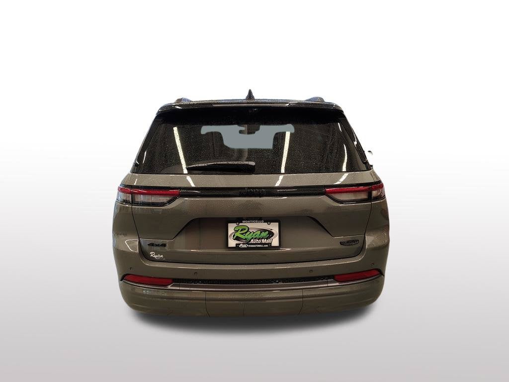 2027 Jeep Grand Cherokee Summit