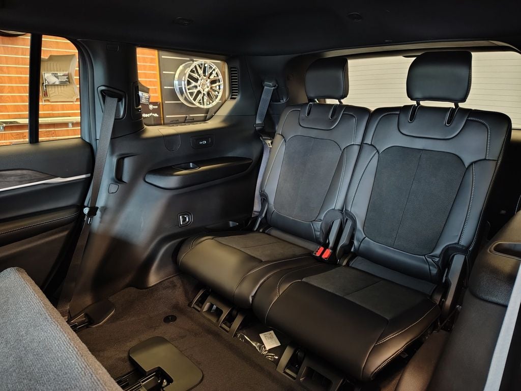 2027 Jeep Grand Cherokee L Laredo Altitude