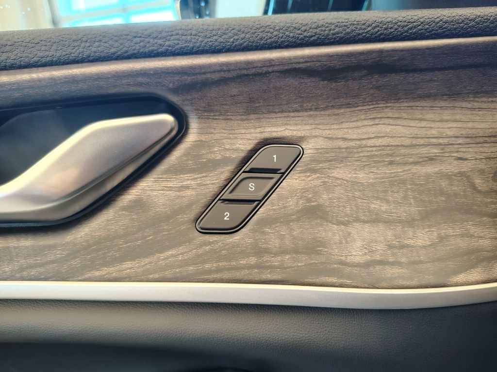 2027 Jeep Grand Cherokee L Limited