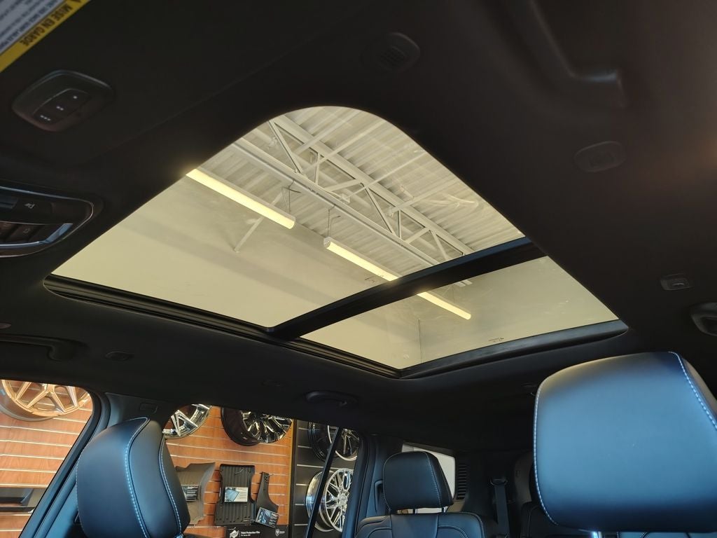 2027 Jeep Grand Cherokee L Limited Reserve