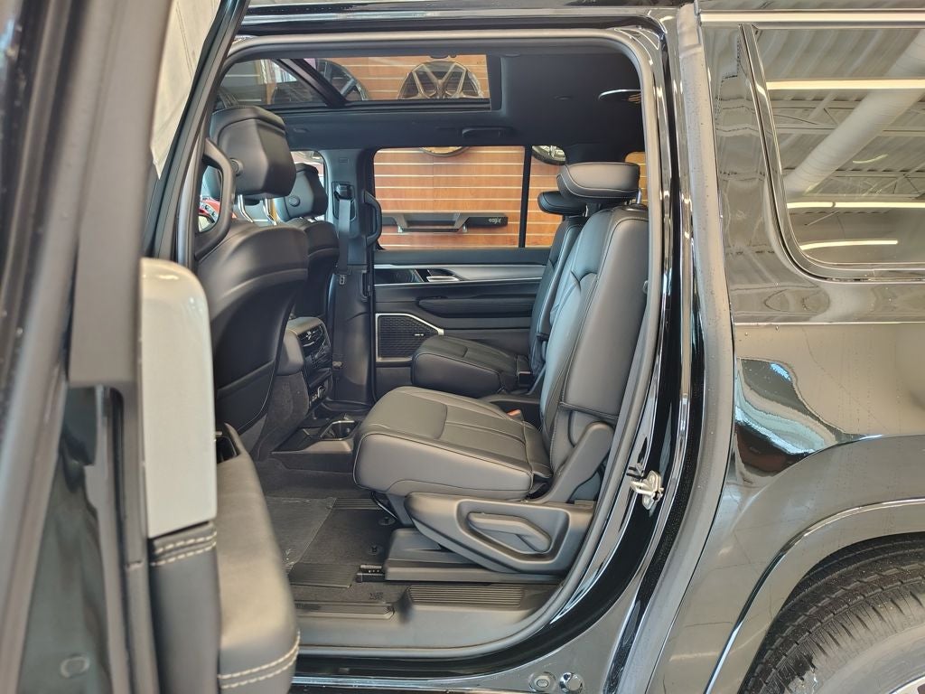 2026 Jeep Grand Wagoneer L Base