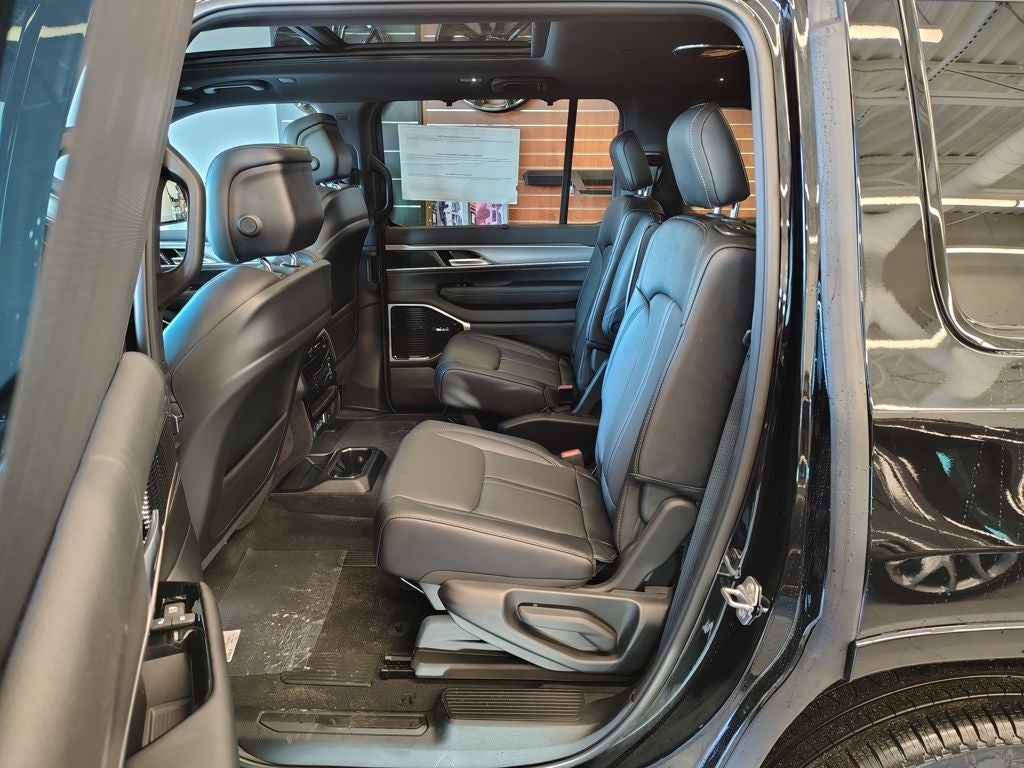 2026 Jeep Grand Wagoneer Limited Reserve