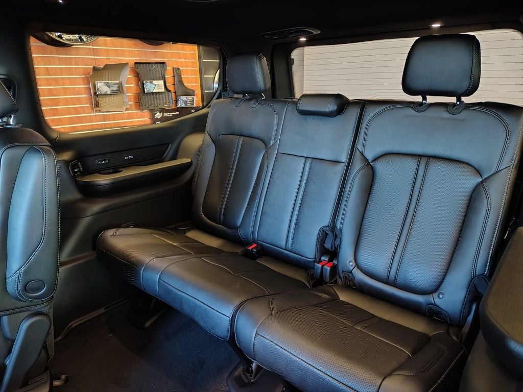 2026 Jeep Grand Wagoneer Limited Reserve