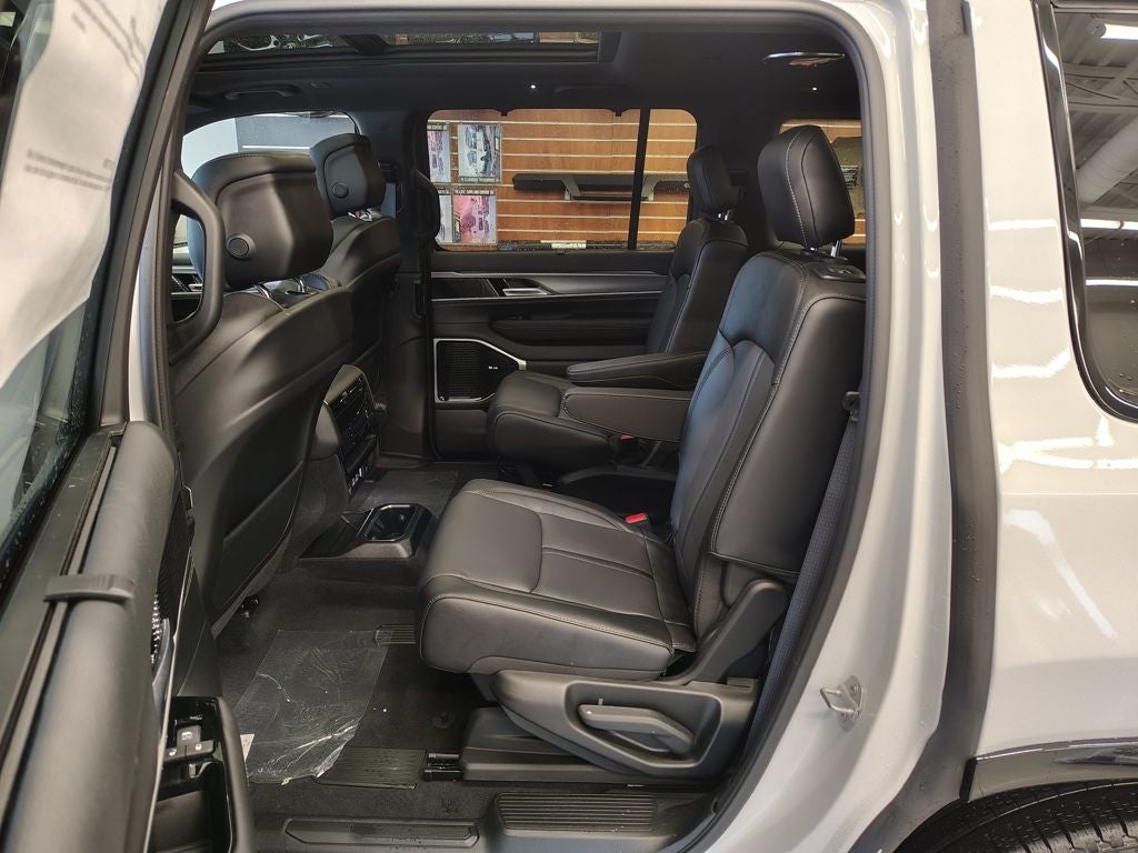 2026 Jeep Grand Wagoneer Limited Reserve