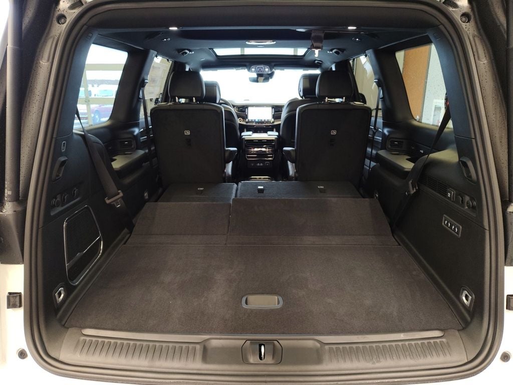 2026 Jeep Grand Wagoneer Limited Reserve