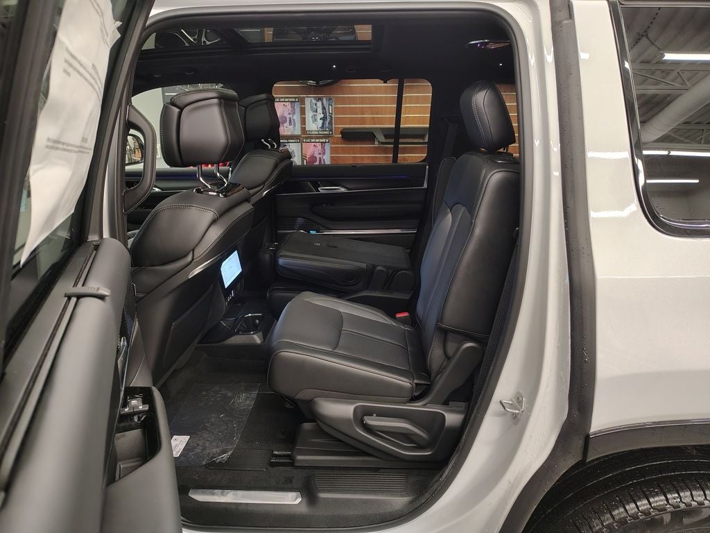 2026 Jeep Grand Wagoneer Summit Obsidian