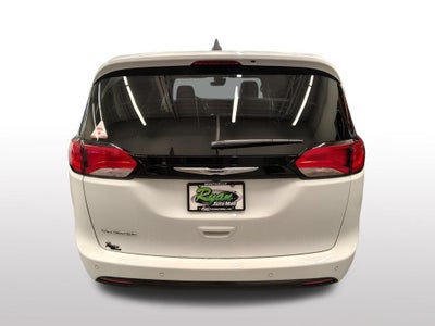 2026 Chrysler Voyager LX