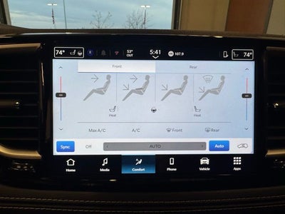 2026 Chrysler Pacifica Select