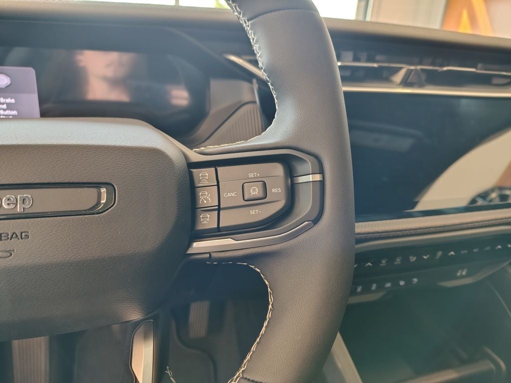 2026 Jeep Cherokee Overland