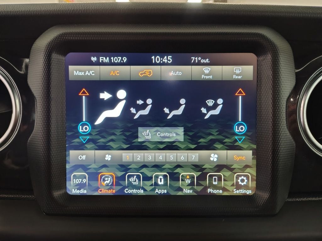 2022 Jeep Wrangler Unlimited Sahara Altitude