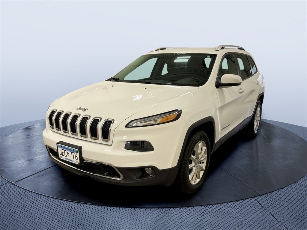 Used 2016 Jeep Cherokee Limited with VIN 1C4PJMDBXGW334073 for sale in Buffalo, Minnesota