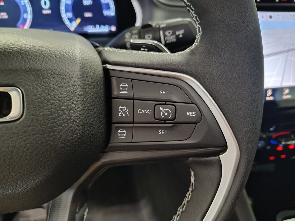 2027 Jeep Grand Cherokee Laredo X