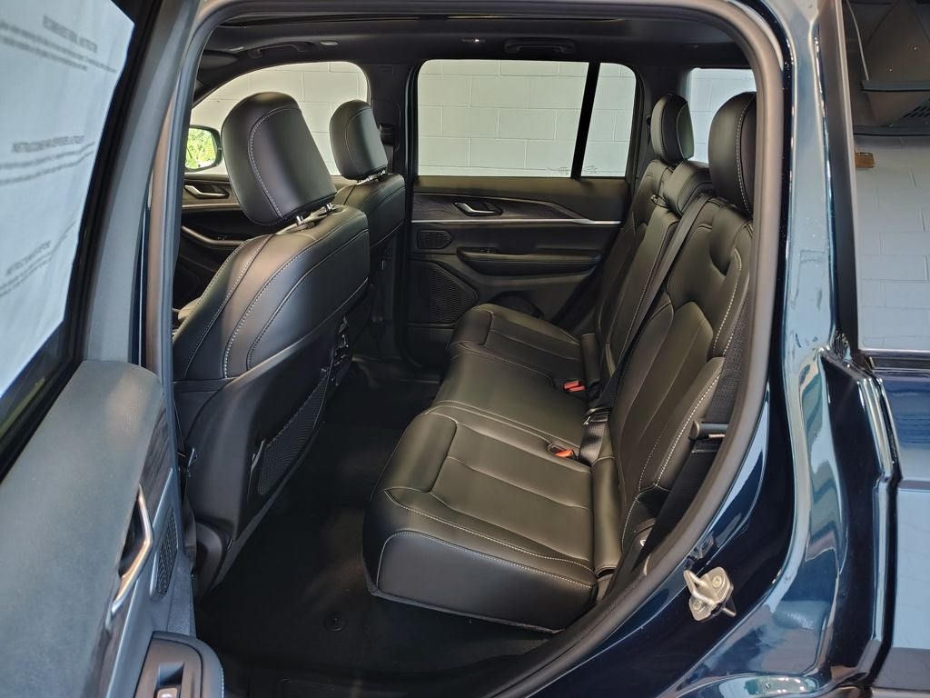 2027 Jeep Grand Cherokee Limited