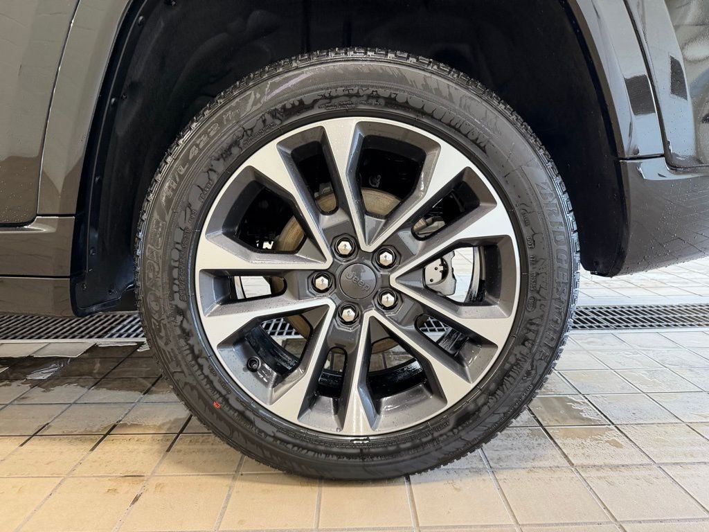 2025 Jeep Grand Cherokee Overland