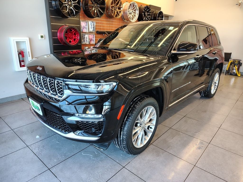 2023 Jeep Grand Cherokee Summit
