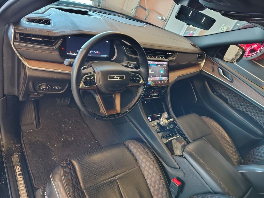 2023 Jeep Grand Cherokee Summit
