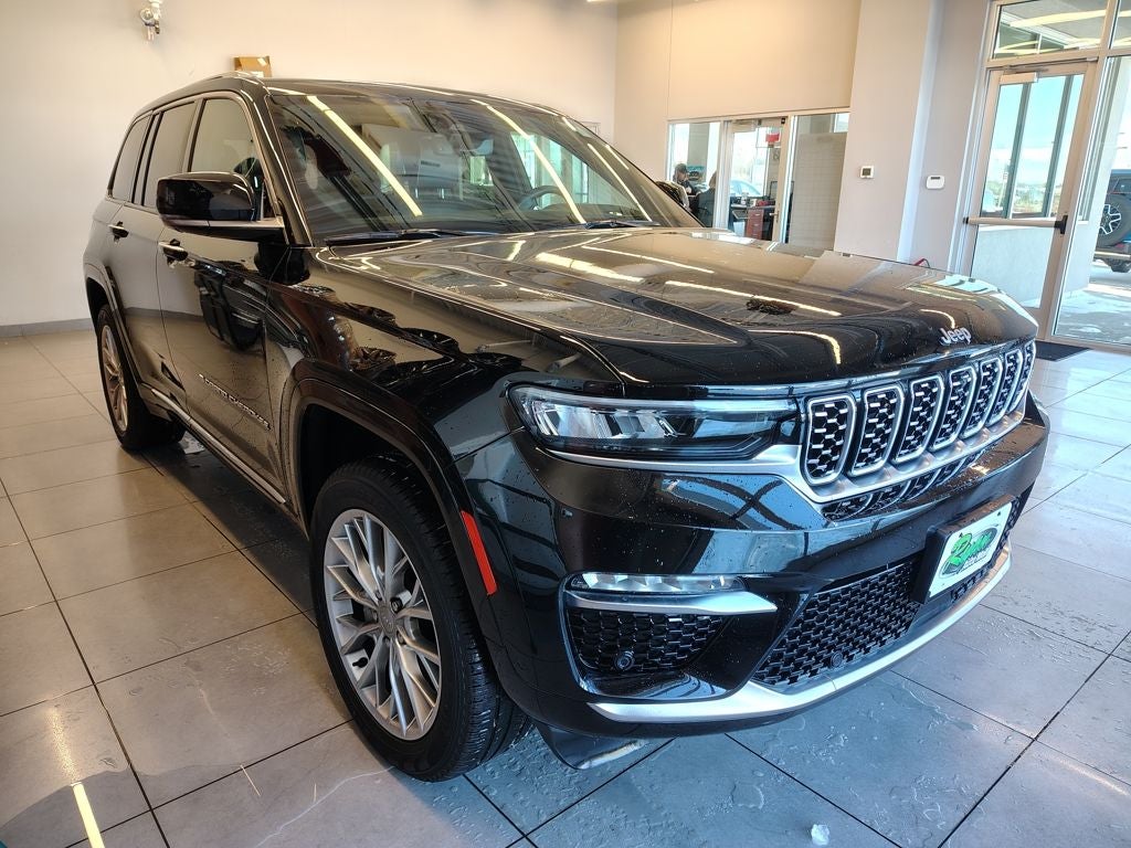 2023 Jeep Grand Cherokee Summit