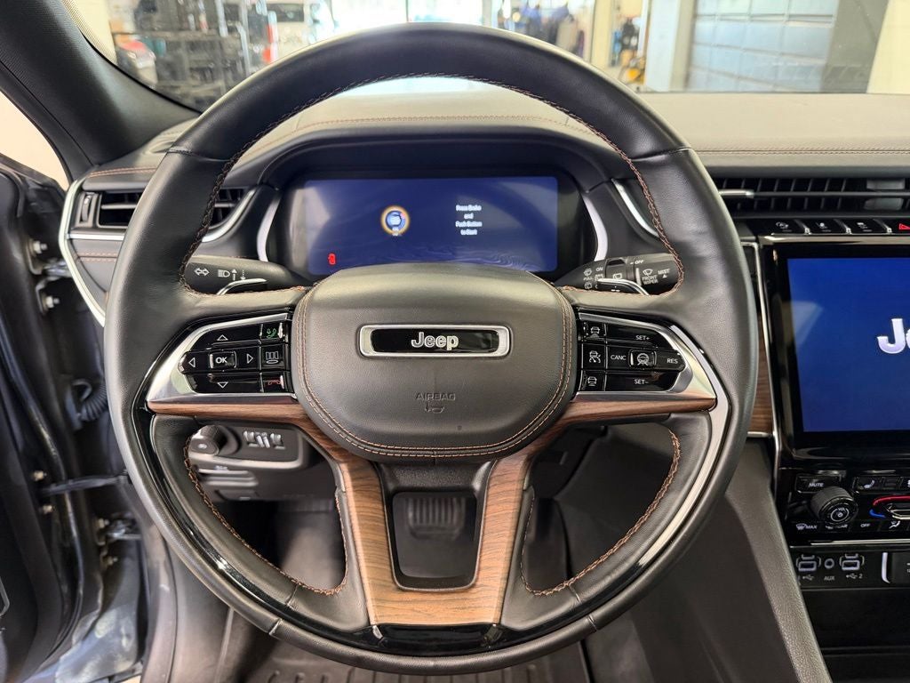2023 Jeep Grand Cherokee Summit