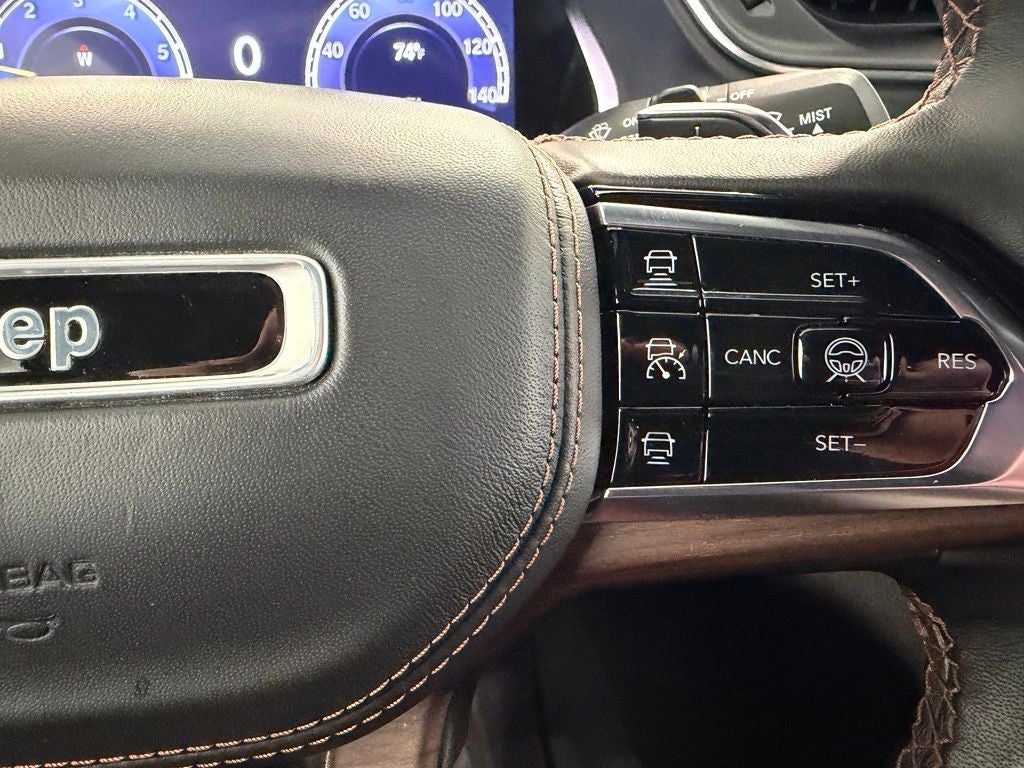 2023 Jeep Grand Cherokee Summit