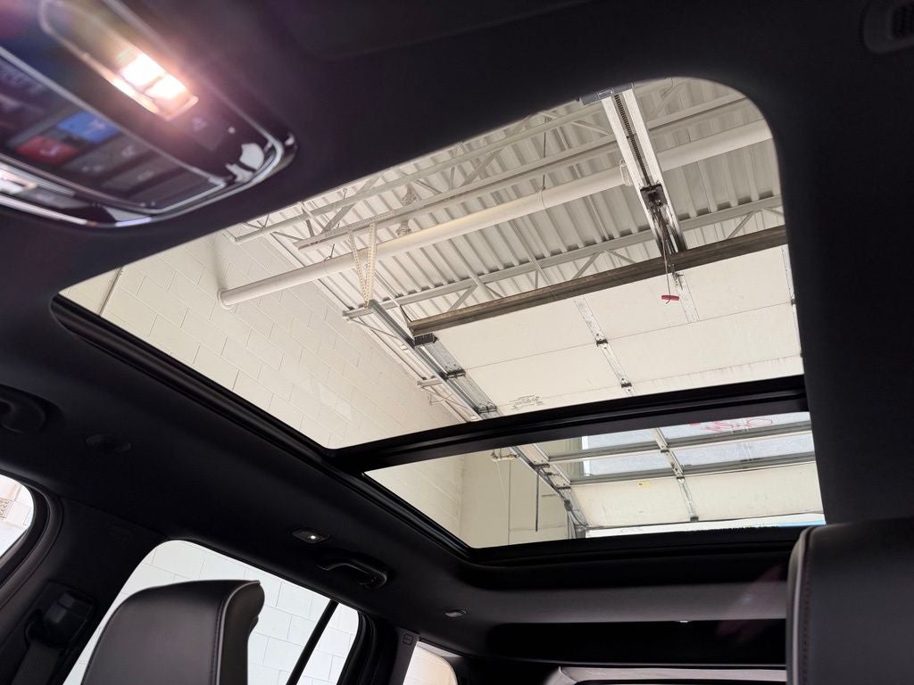 2023 Jeep Grand Cherokee Summit