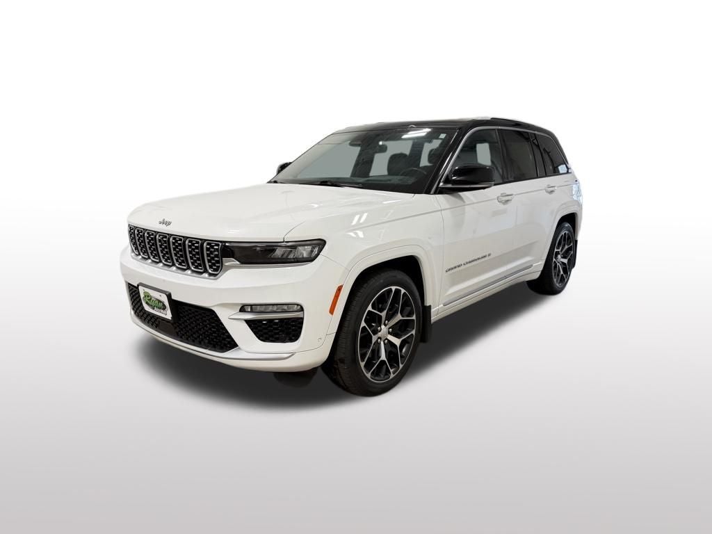 2022 Jeep Grand Cherokee Summit