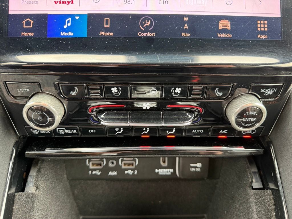 2022 Jeep Grand Cherokee Summit