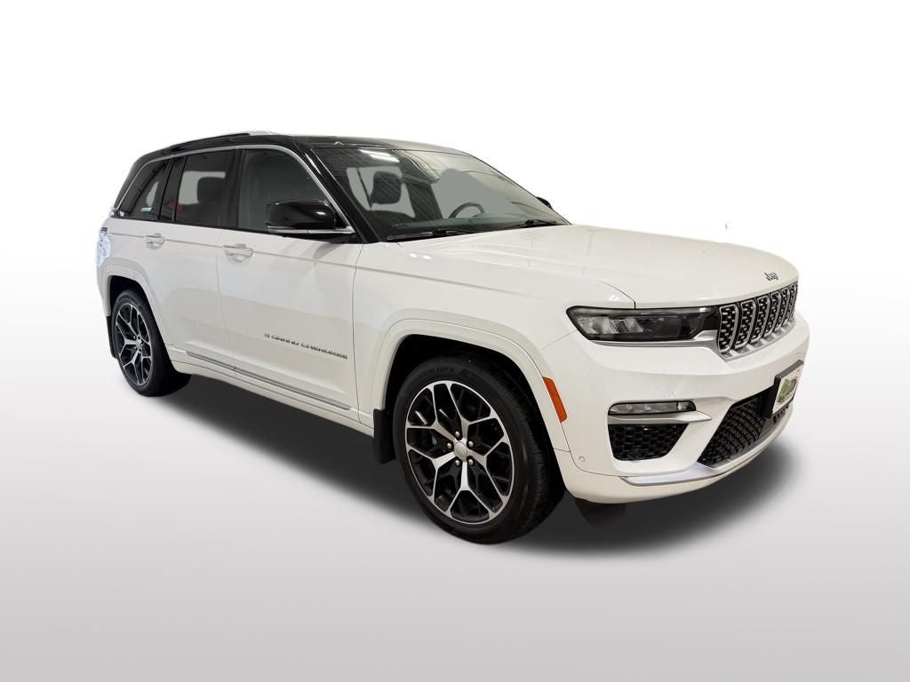 2022 Jeep Grand Cherokee Summit