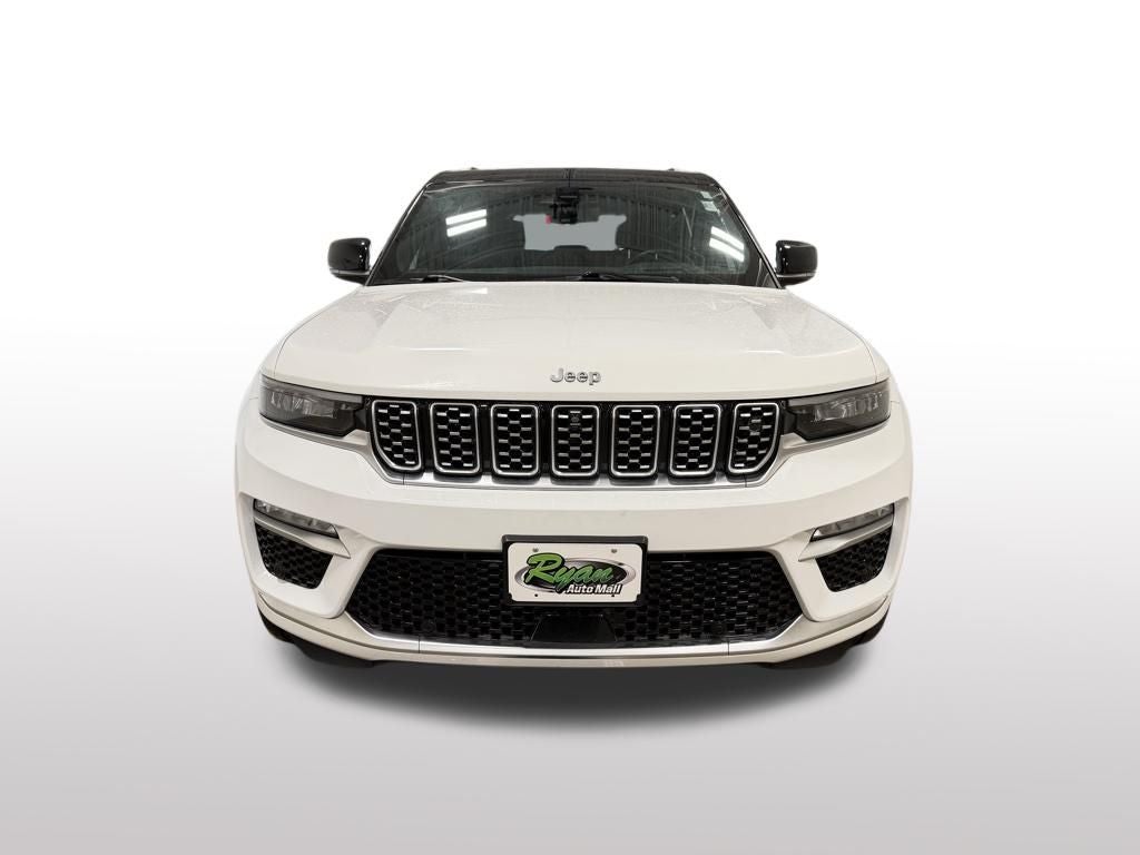 2022 Jeep Grand Cherokee Summit