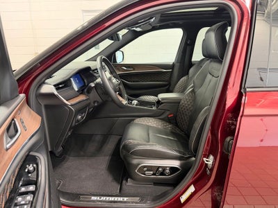 2024 Jeep Grand Cherokee Summit