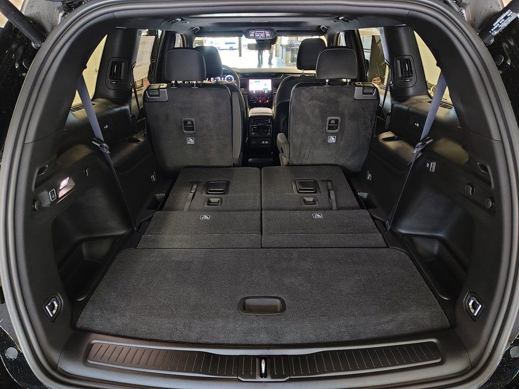 2027 Jeep Grand Cherokee L Laredo X