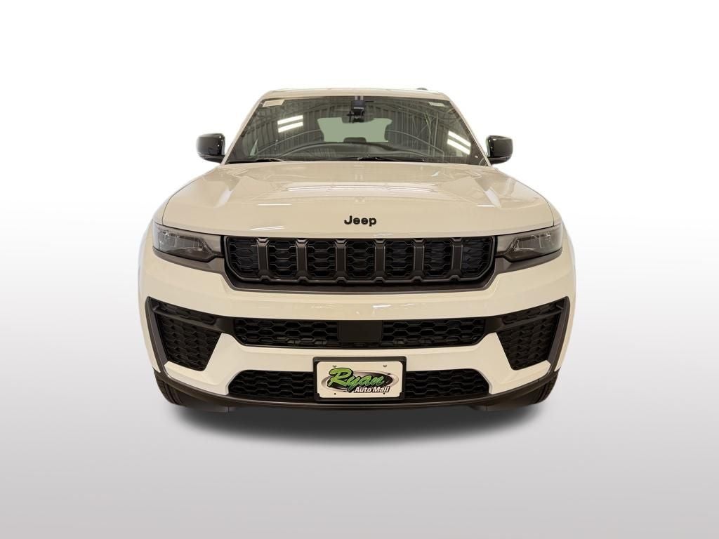 2026 Jeep Grand Cherokee L Laredo Altitude
