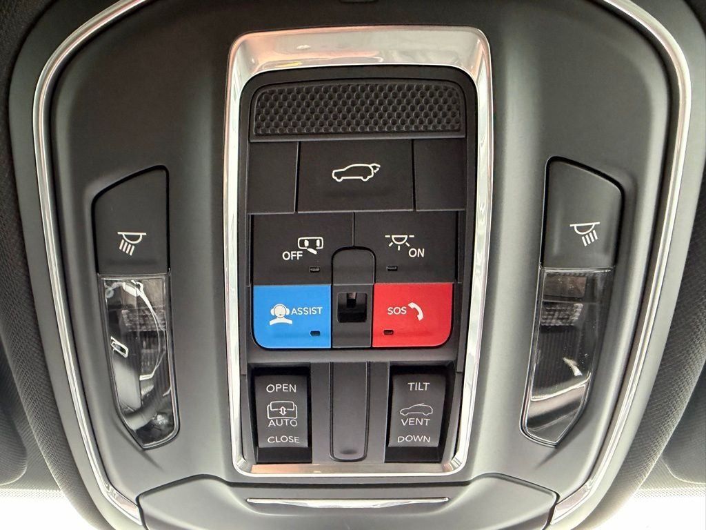 2026 Jeep Grand Cherokee L Laredo