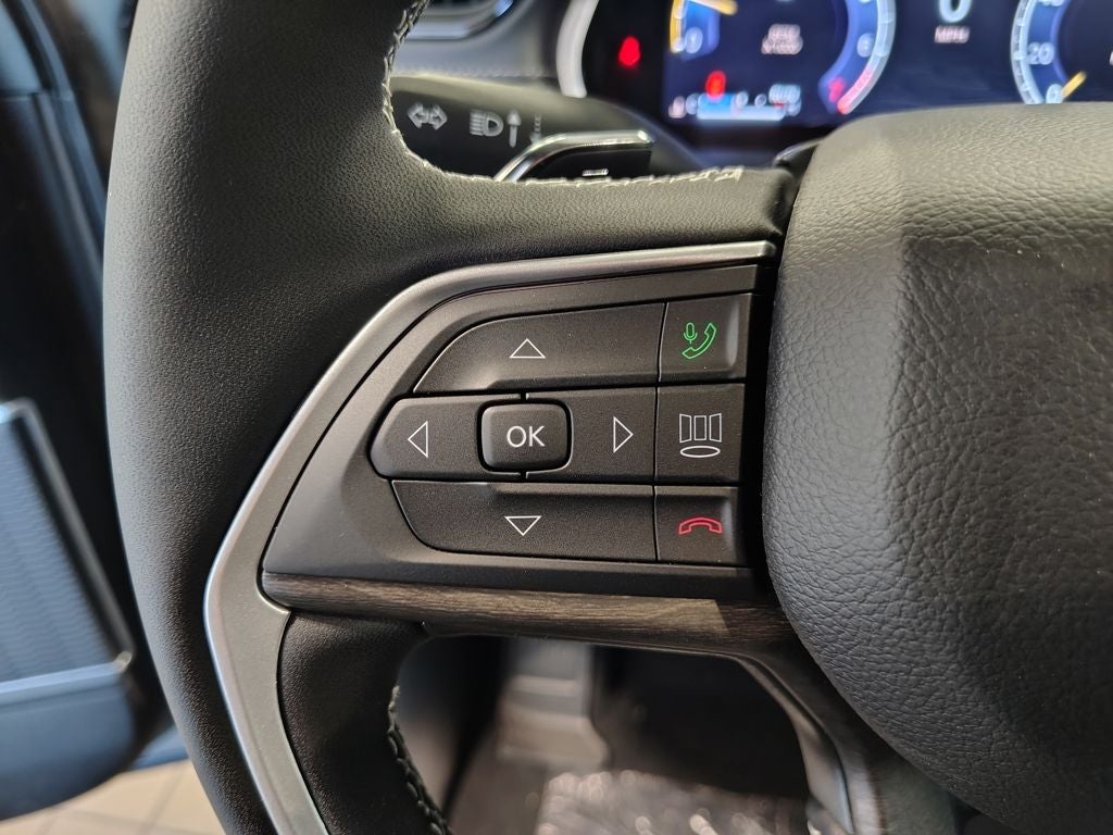 2027 Jeep Grand Cherokee L Limited Reserve
