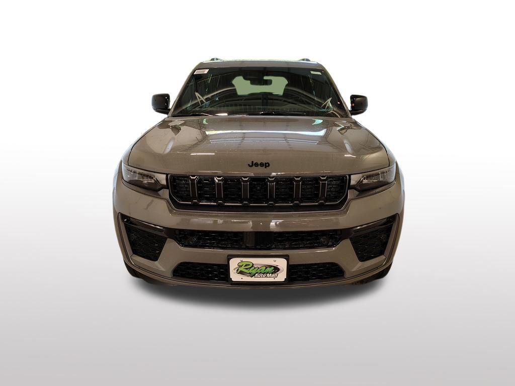 2027 Jeep Grand Cherokee L Limited Reserve
