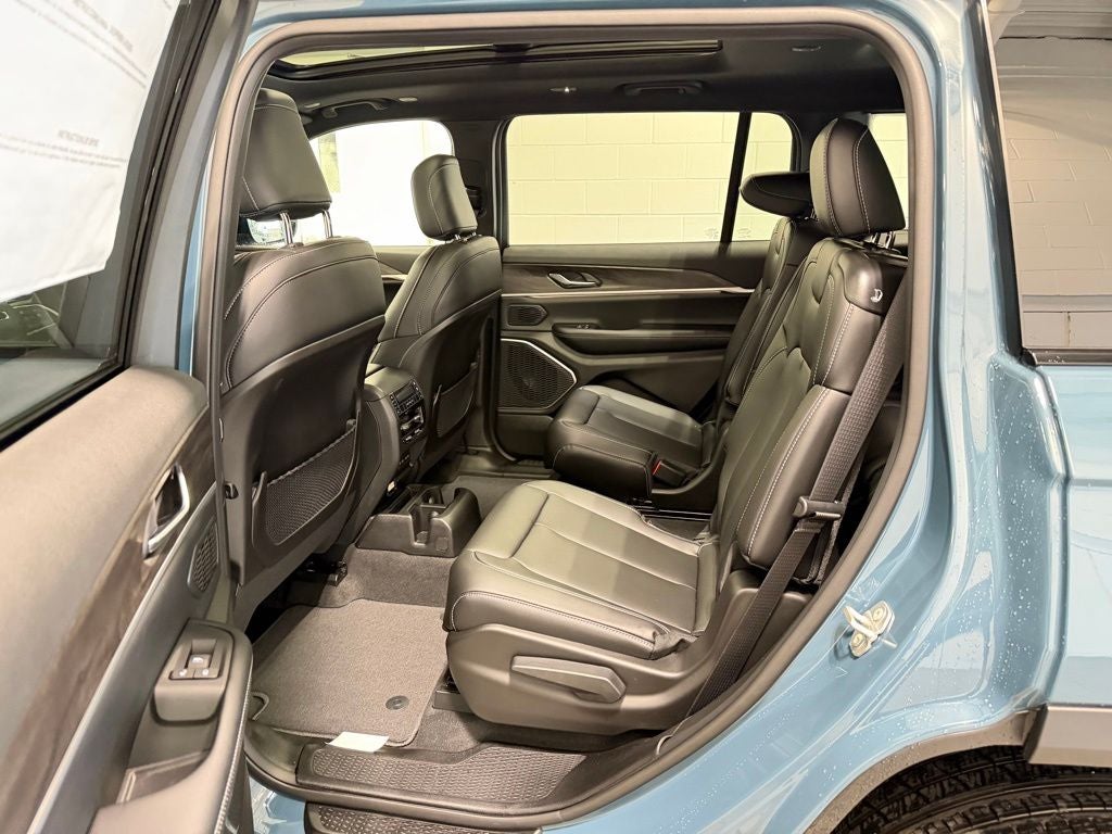 2026 Jeep Grand Cherokee L Limited Altitude