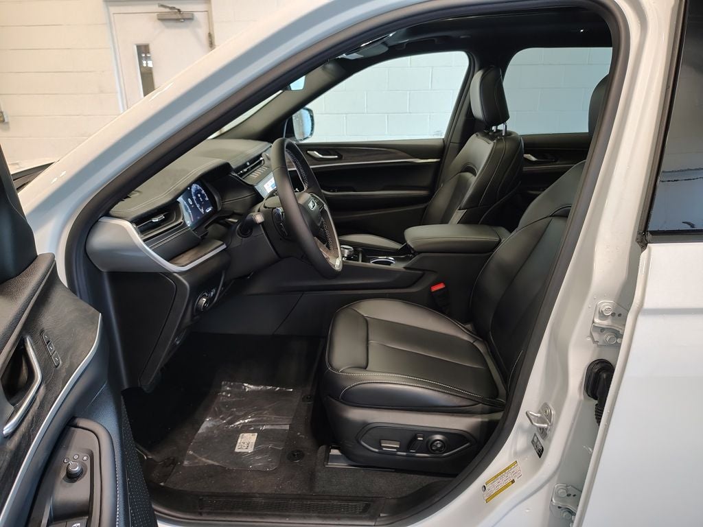 2027 Jeep Grand Cherokee L Limited