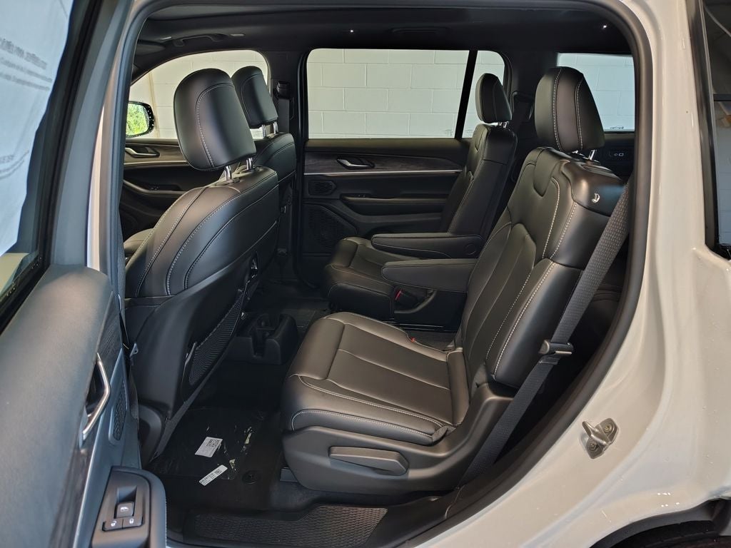 2027 Jeep Grand Cherokee L Limited