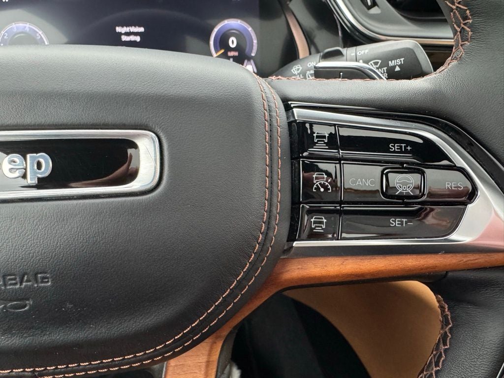 2022 Jeep Grand Cherokee L Summit