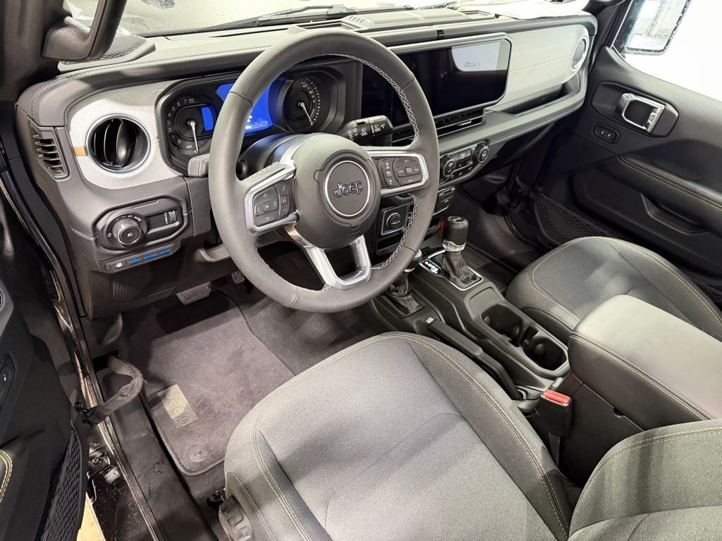 2025 Jeep Wrangler Sahara 4xe