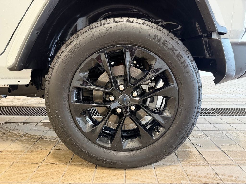 2025 Jeep Wrangler Sahara 4xe